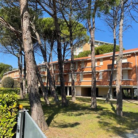 Condominio Splendid Bibione Bagian luar foto